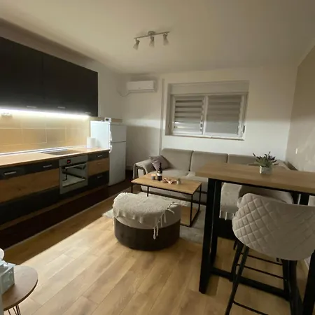 Nada Apartment Bileca