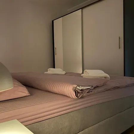 Apartment Nada Bileca