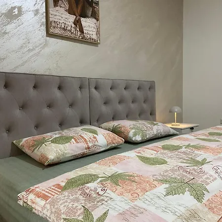 Apartment Nada Bileca